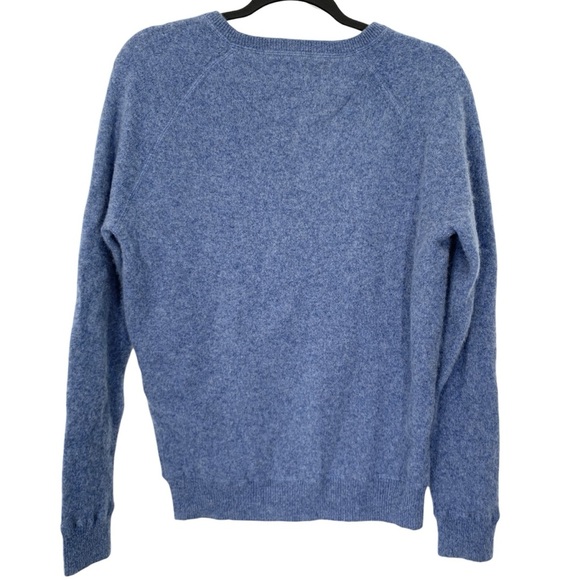 Nordstrom 1901 Sweater Womens Size Medium Blue 100% Cashmere Fuzzy Crewneck - Picture 2 of 8